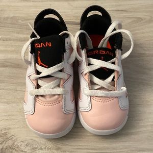 Baby girl Jordan’s size 6 good condition gently used.